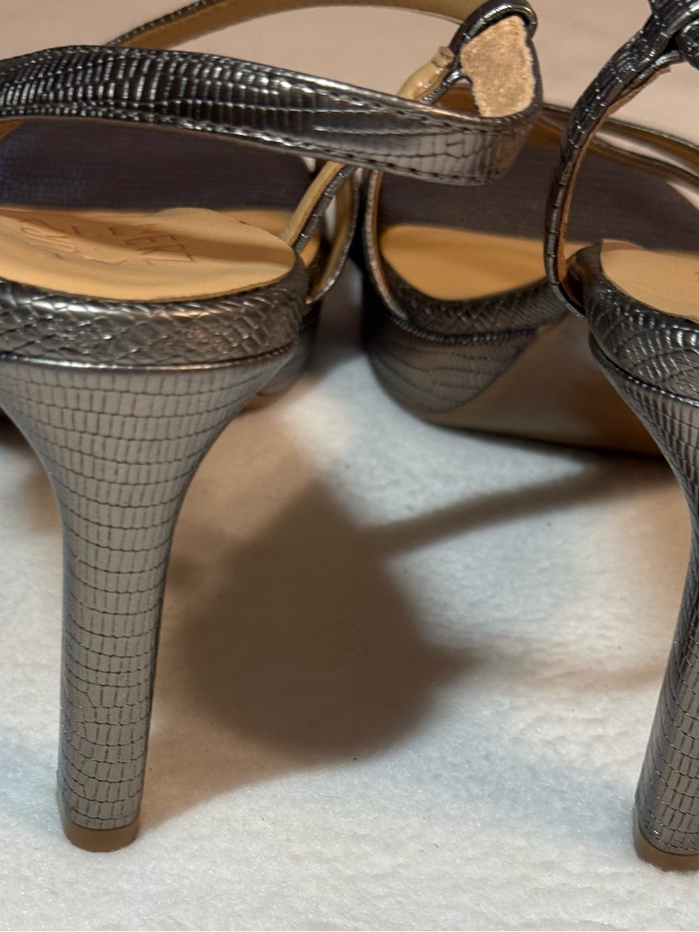 New Nautralizer Abby Women’s Dress Sandals. Pewter. 9.5 M. - Picture 5 of 8